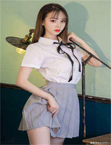 《欧美成人电影-偷拍少妇做SPA高潮》