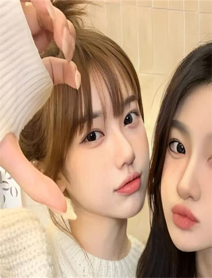 独家剖析：《我的女友20岁》的角色塑造与表演艺术——传统与现代的对话